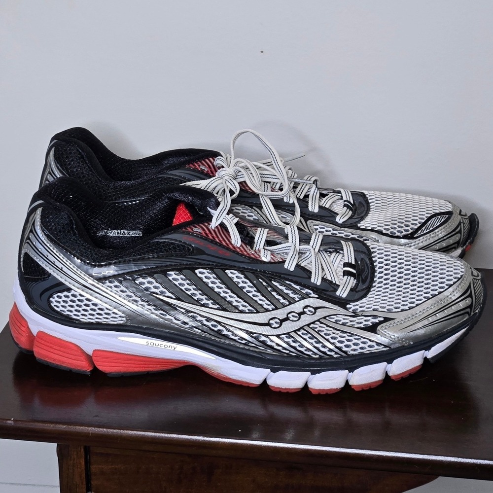 Saucony Guide 7 Running Shoes Mens 11.5 Silver Black Red PowerGrid 20200-1 READ